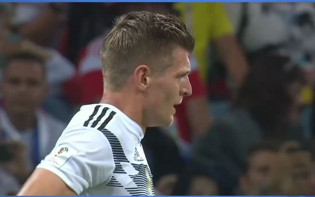 瑞典大将怒斥裁判,意大利绝杀赢得保级希望的简单介绍 瑞典大将怒斥裁判,意大利绝杀赢得保级希望的简单介绍