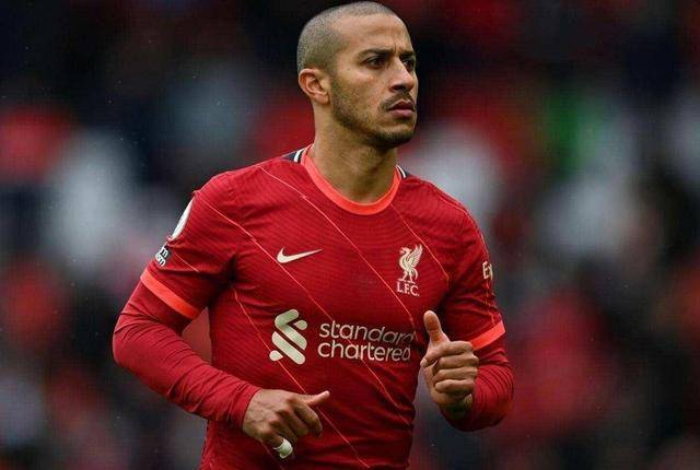 开云体育官网-挪威选手攻防不均，陷入困境