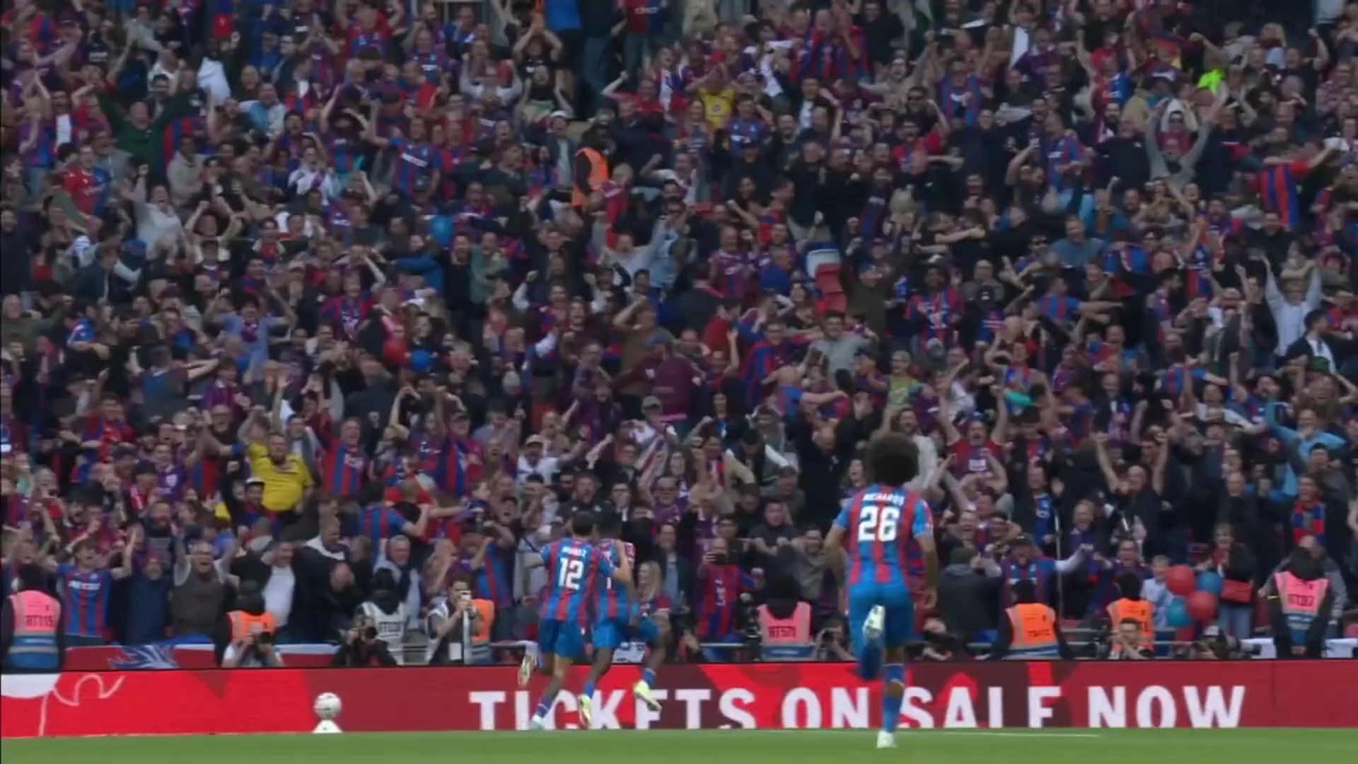 开云官网-水晶宫客场战平阿斯顿维拉，继续努力突破的简单介绍