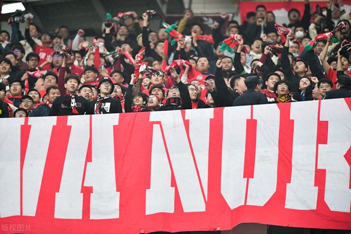 包含河南建业主场全取三分，喜迎联赛胜利的词条