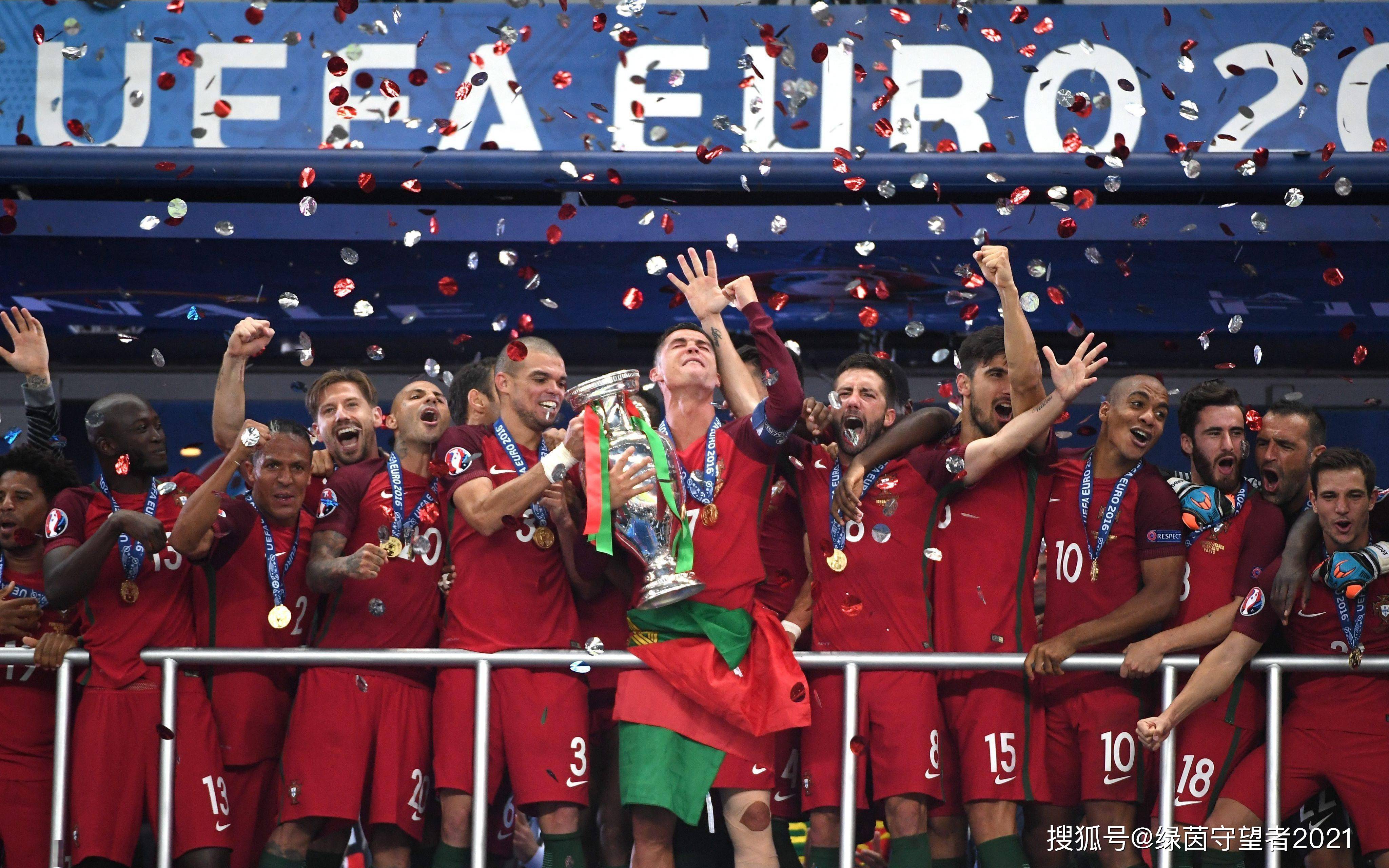 葡萄牙之光：波尔图成功晋级精英联赛的简单介绍