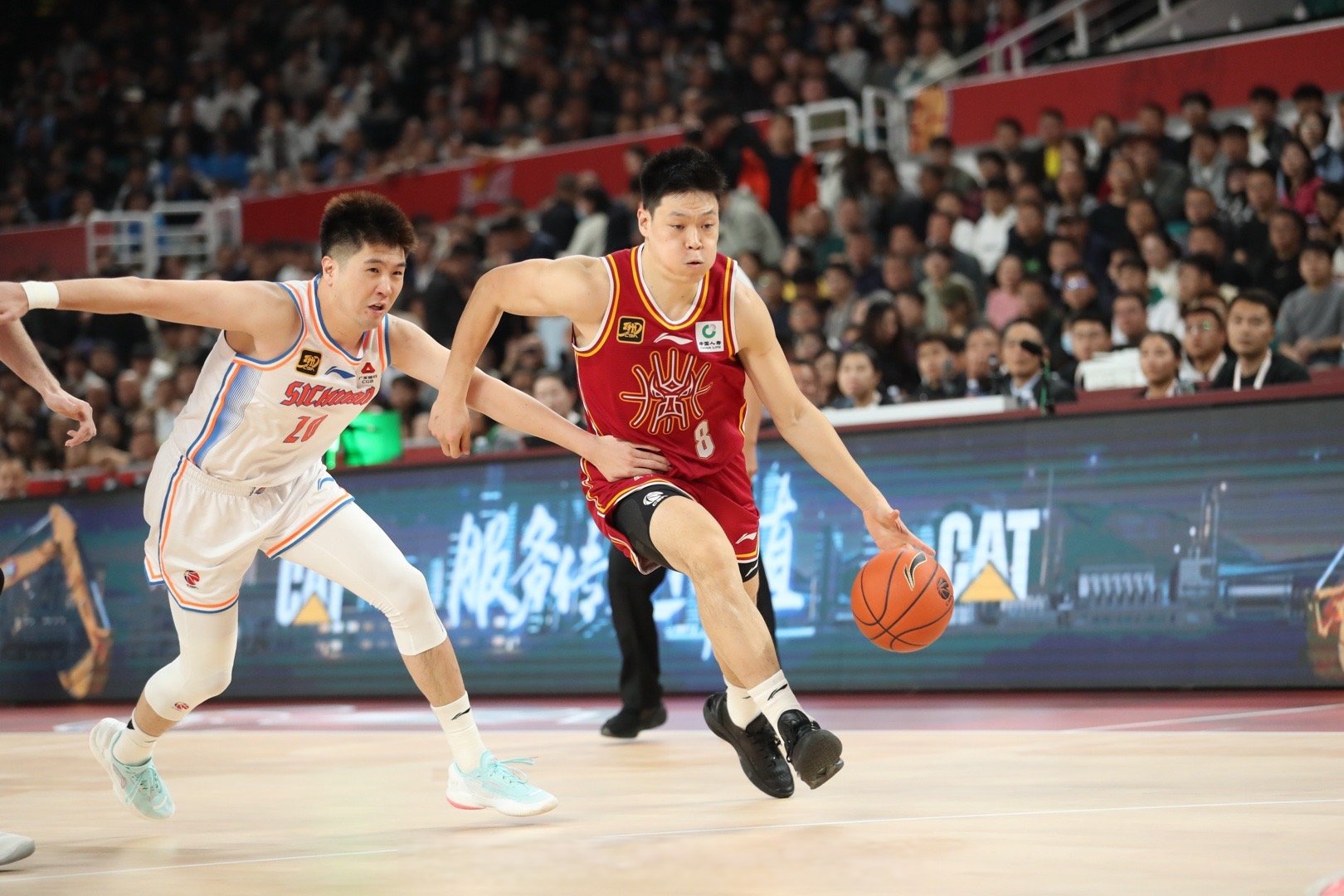 河南男篮战胜四川,赢得关键战役 河南男篮战胜四川,赢得关键战役