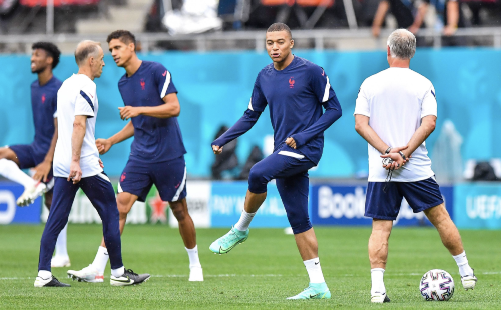 土耳其队击败法国,不负众望晋级 土耳其队击败法国,不负众望晋级