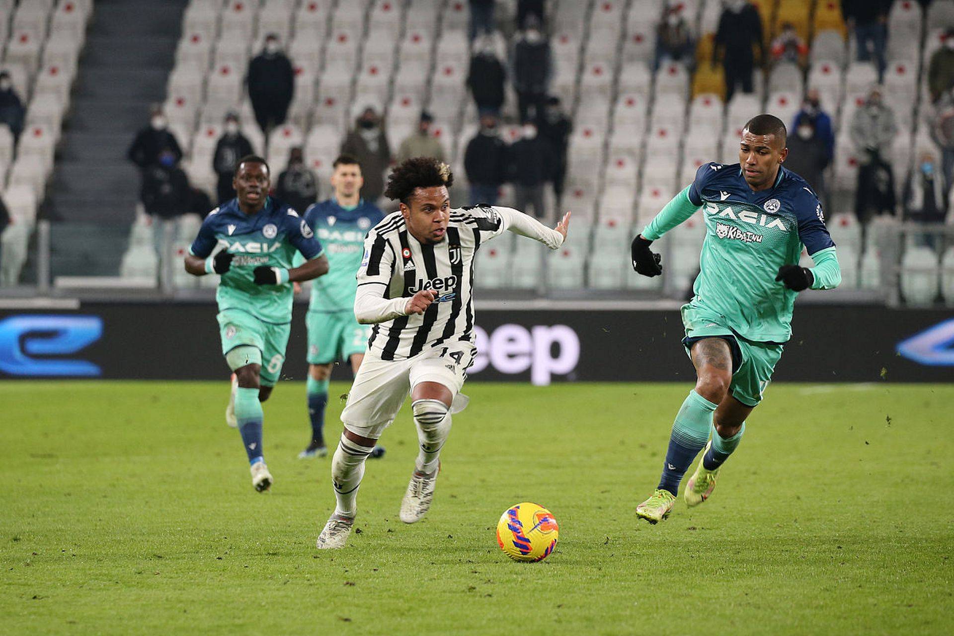 包含卡昂客场逮夺分，保级形势有所好转的词条