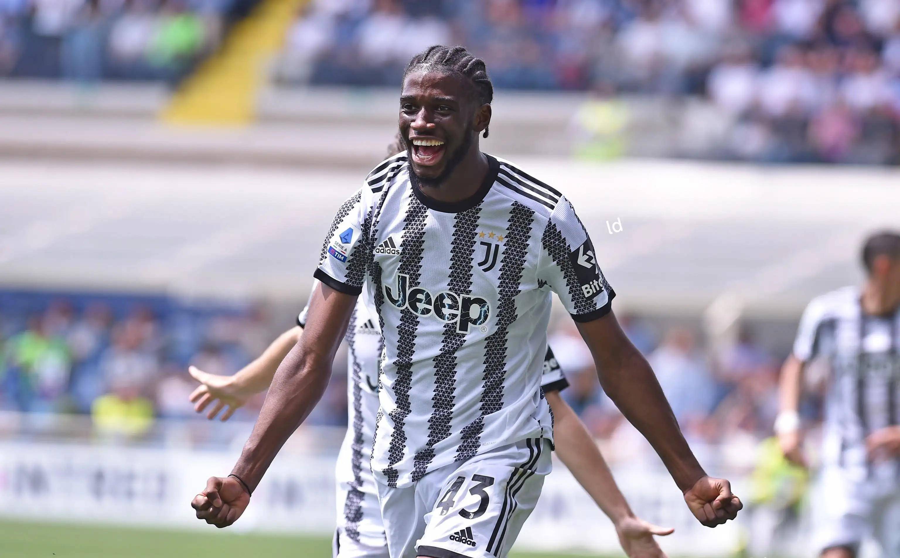 尤文图斯后卫状态神勇,成为球队稳定之力 尤文图斯后卫状态神勇,成为球队稳定之力