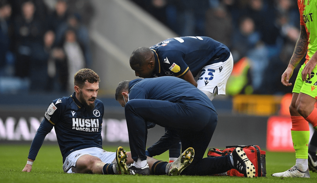 富勒姆再遭重大伤病,保级压力增大 富勒姆再遭重大伤病,保级压力增大