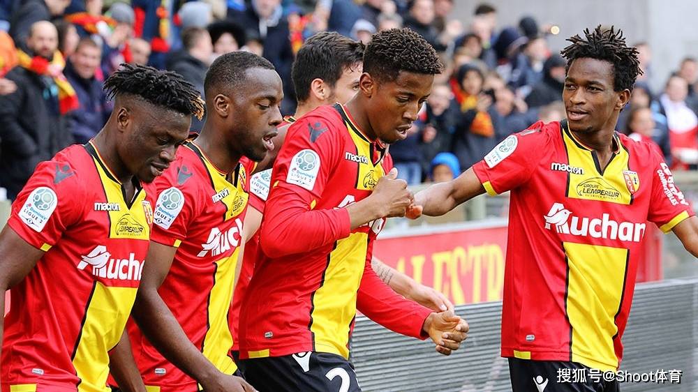 包含圣埃蒂安再续不败之举,稳坐积分榜前列的词条 包含圣埃蒂安再续不败之举,稳坐积分榜前列的词条