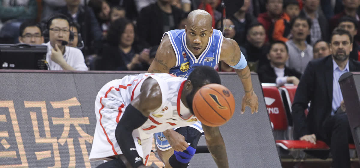 步行者队防守端成为比赛制胜关键 步行者队防守端成为比赛制胜关键