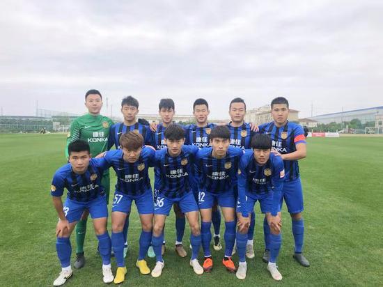 包含苏宁大胜富力,稳固联赛前三位置的词条 包含苏宁大胜富力,稳固联赛前三位置的词条