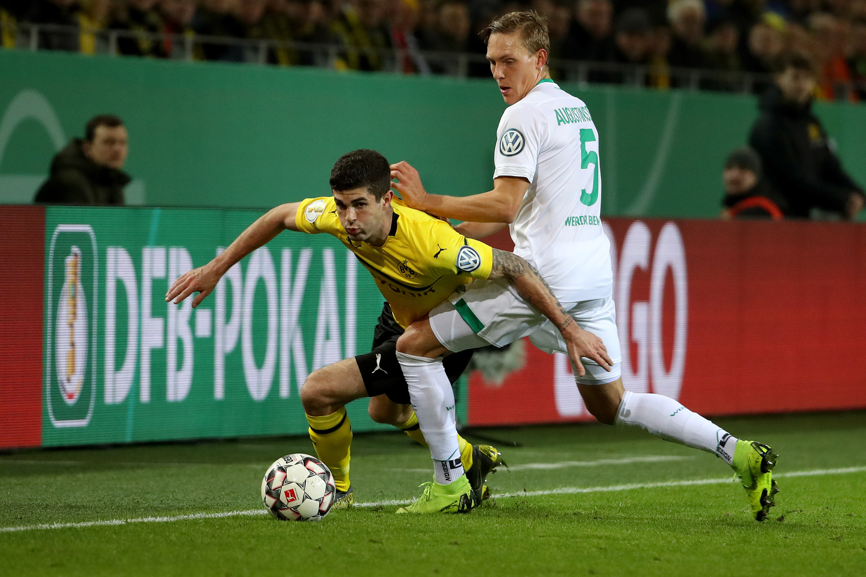 红蓝之争:多特蒙德欲夺克宜灵盾的简单介绍 红蓝之争:多特蒙德欲夺克宜灵盾的简单介绍