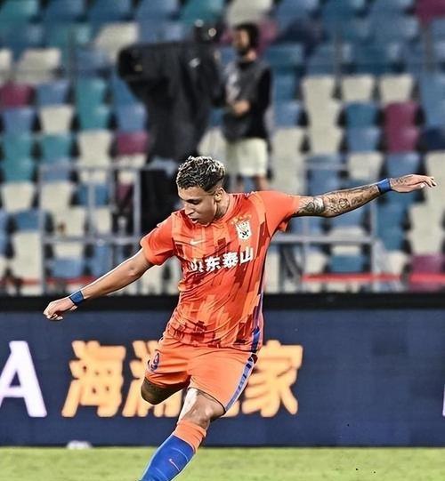关于委内瑞拉球员加盟俄超劲旅领略风采的信息 关于委内瑞拉球员加盟俄超劲旅领略风采的信息