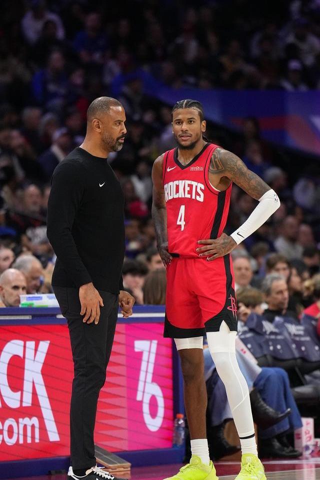 包含火箭队遭遇主场失利,球员们沉郁不语的词条 包含火箭队遭遇主场失利,球员们沉郁不语的词条