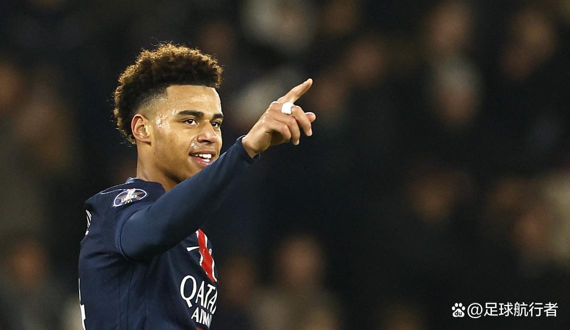 关于巴黎圣日耳曼联赛表现出色，积分领先的信息