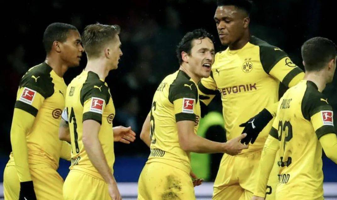 关于多特蒙德主场大胜对手,锁定强资格的信息 关于多特蒙德主场大胜对手,锁定强资格的信息