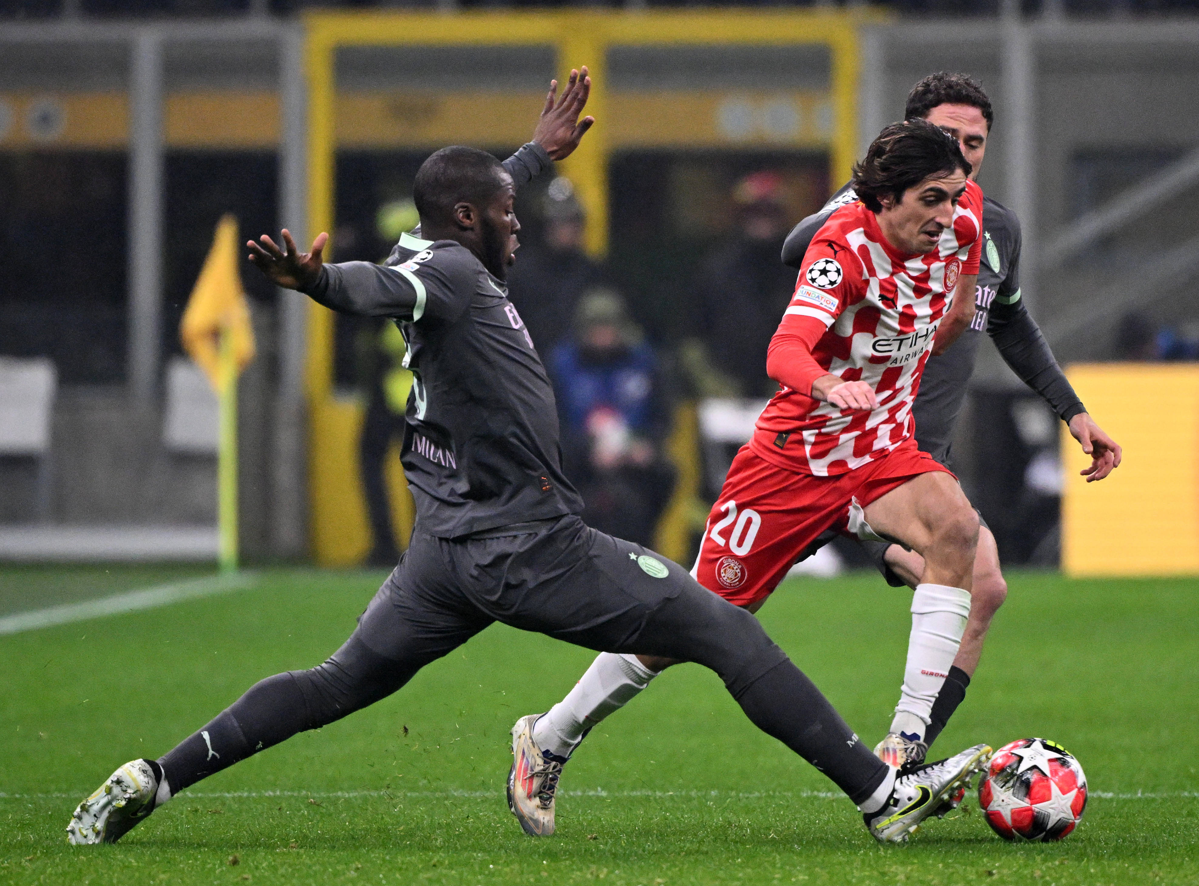 包含初次登场的球队表现抢眼,欧洲国际足球赛引人关注的词条 包含初次登场的球队表现抢眼,欧洲国际足球赛引人关注的词条