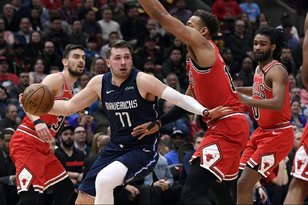 活塞险胜鹈鹕,格兰特全场高效砍下分 活塞险胜鹈鹕,格兰特全场高效砍下分