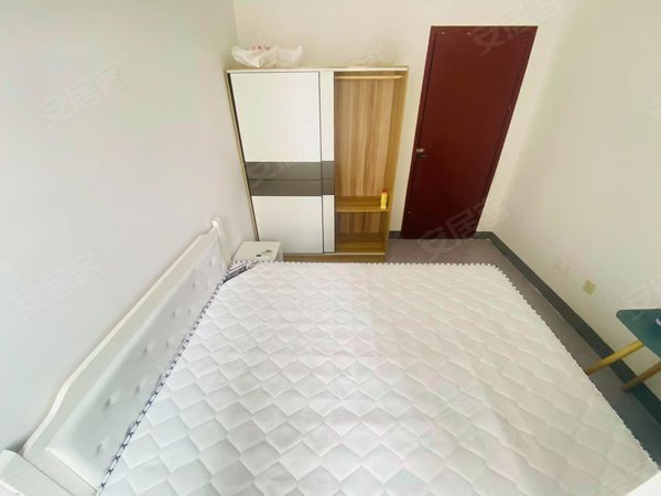 布特晚取斯锦球场,柯士乐真实赛热 布特晚取斯锦球场,柯士乐真实赛热