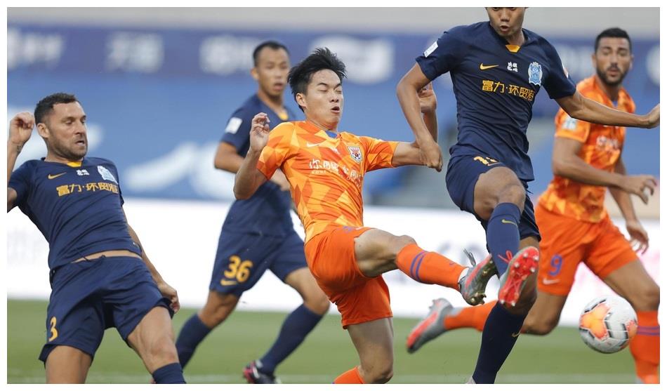 广州恒大强势登顶,稳坐头名的简单介绍 广州恒大强势登顶,稳坐头名的简单介绍