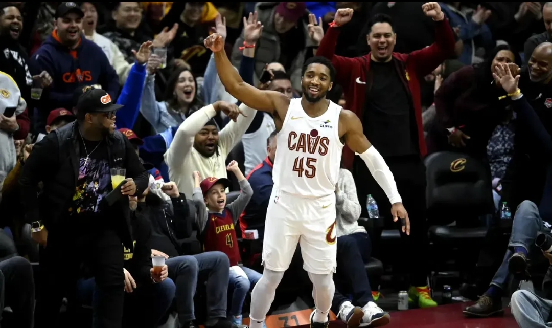 爵士大胜活塞，米切尔砍下全场最高得分