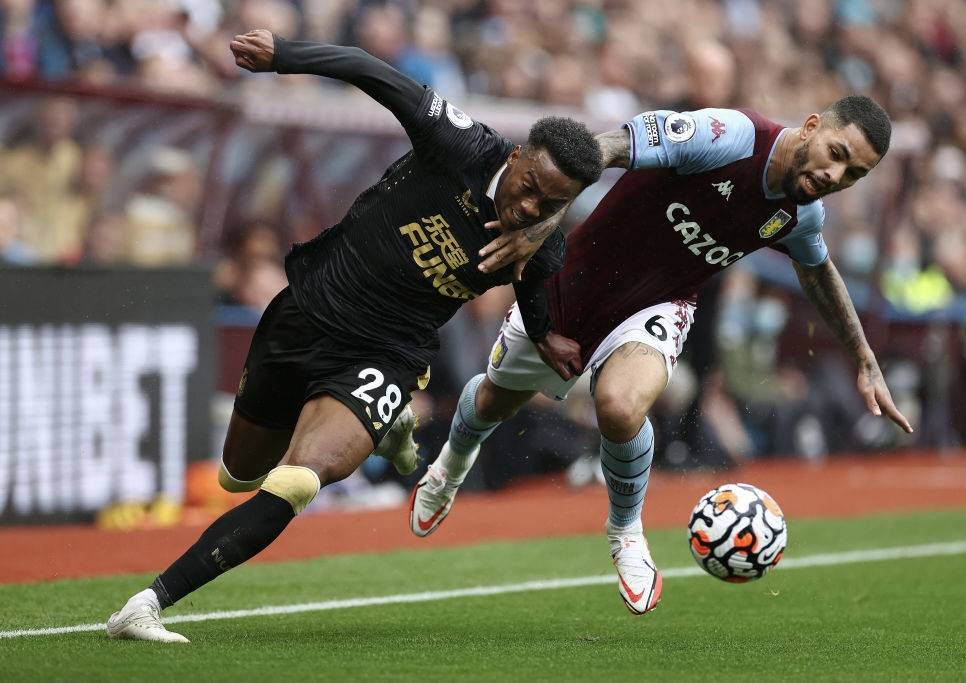 阿拉维斯意外失利，赛季前景堪忧