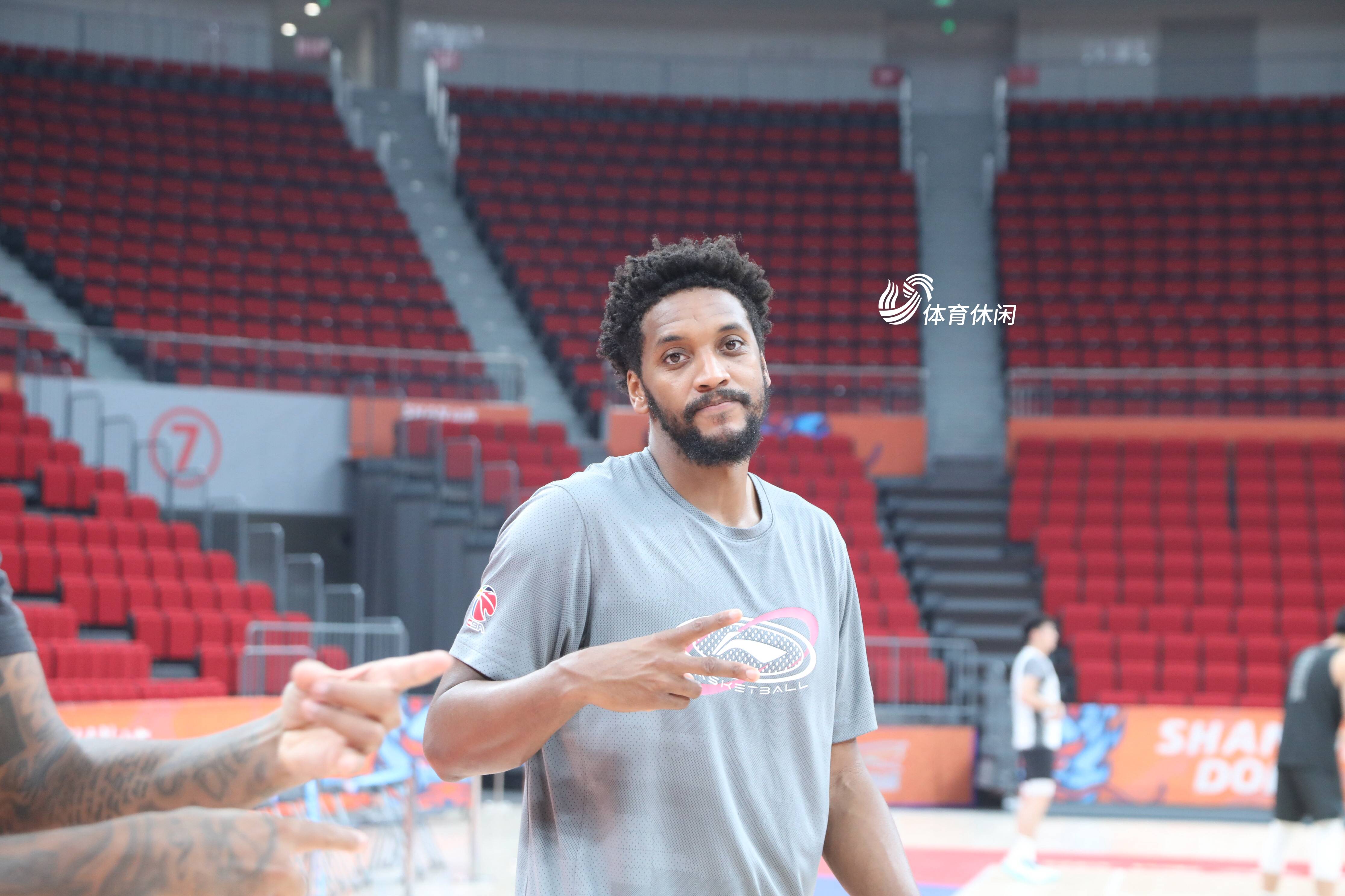 河南男篮士气高涨,备战全力以赴 河南男篮士气高涨,备战全力以赴