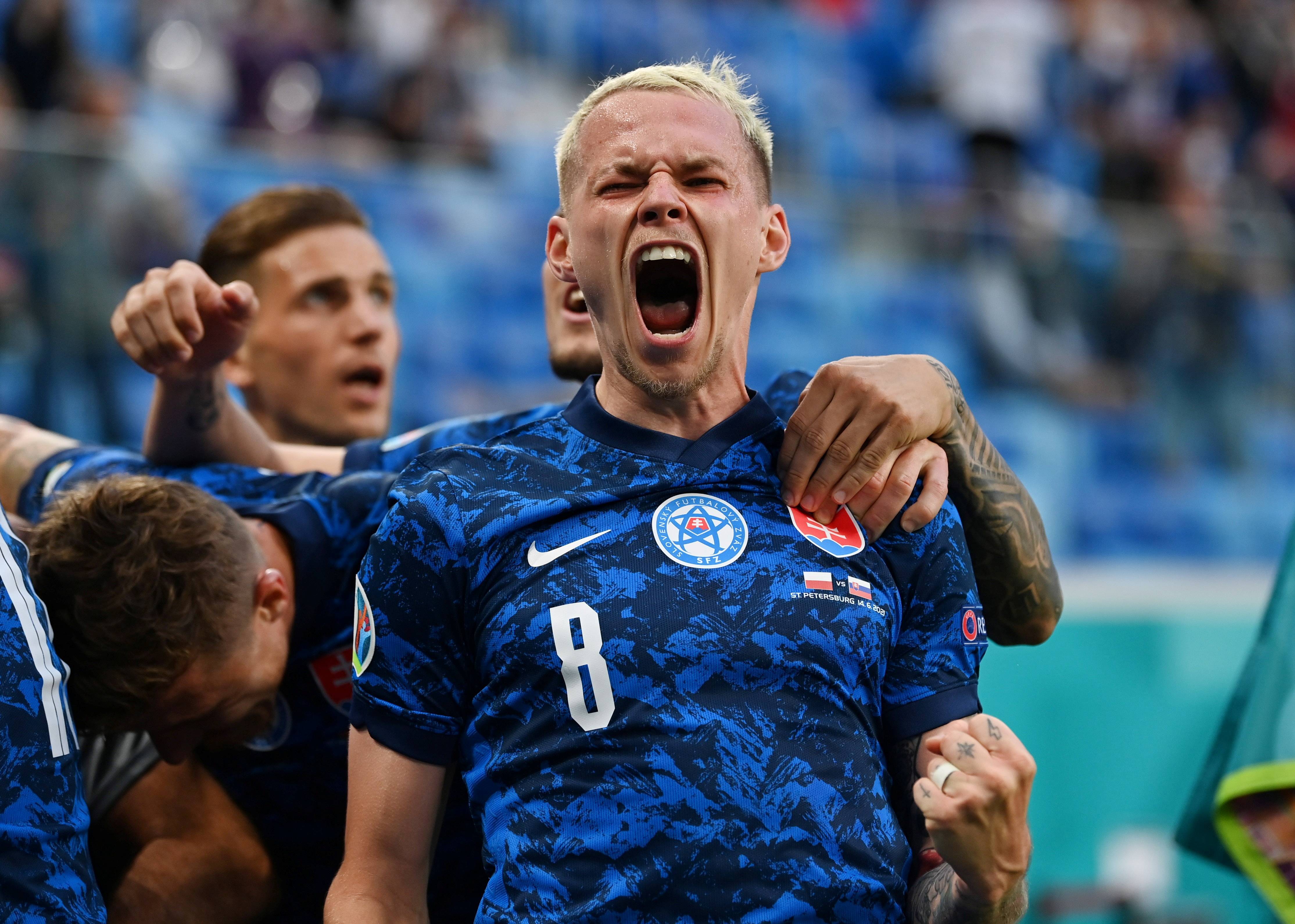 瑞典队夺得胜利，霸气十足！