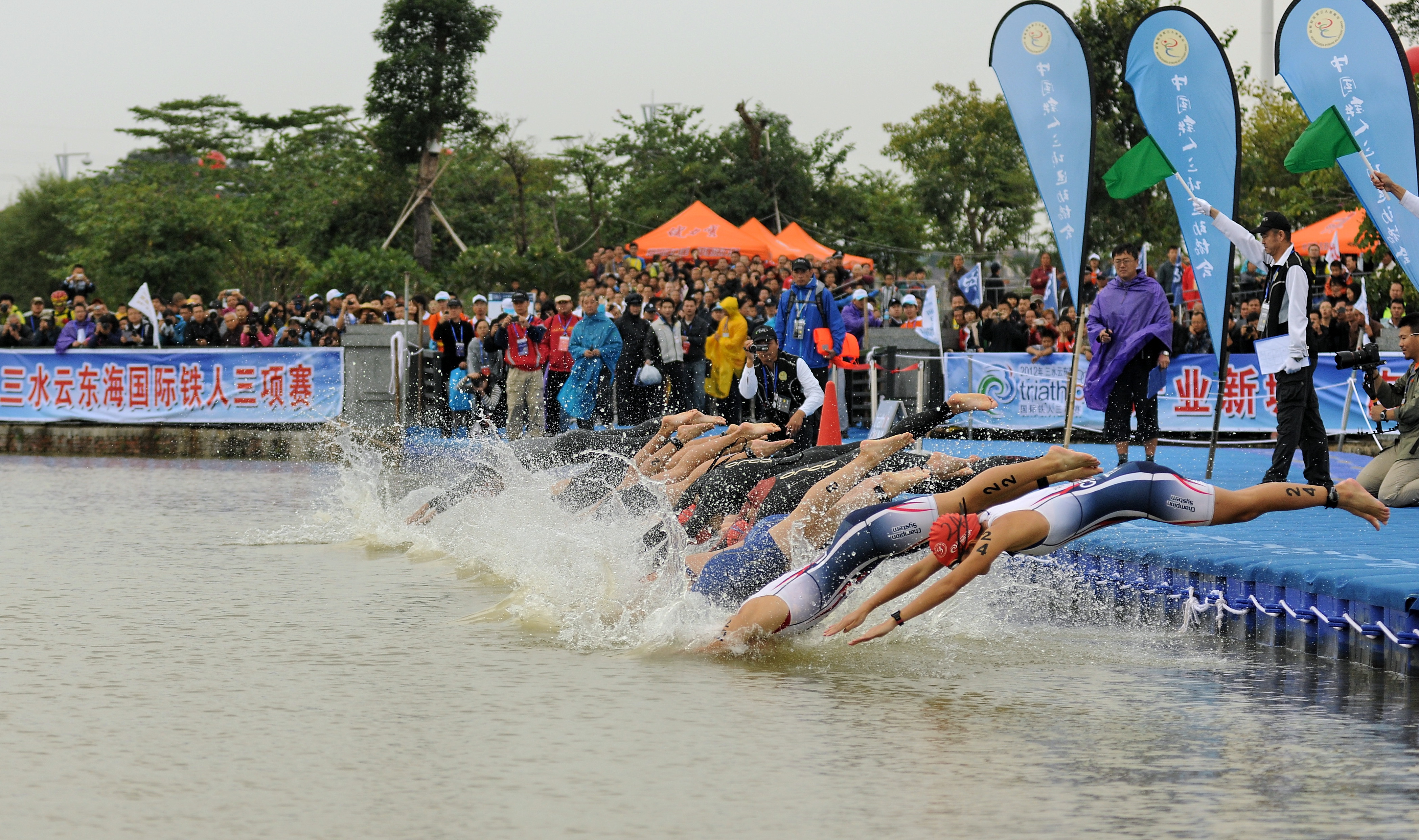 关于铁人三项赛决赛日当空,谁将夺冠的信息 关于铁人三项赛决赛日当空,谁将夺冠的信息