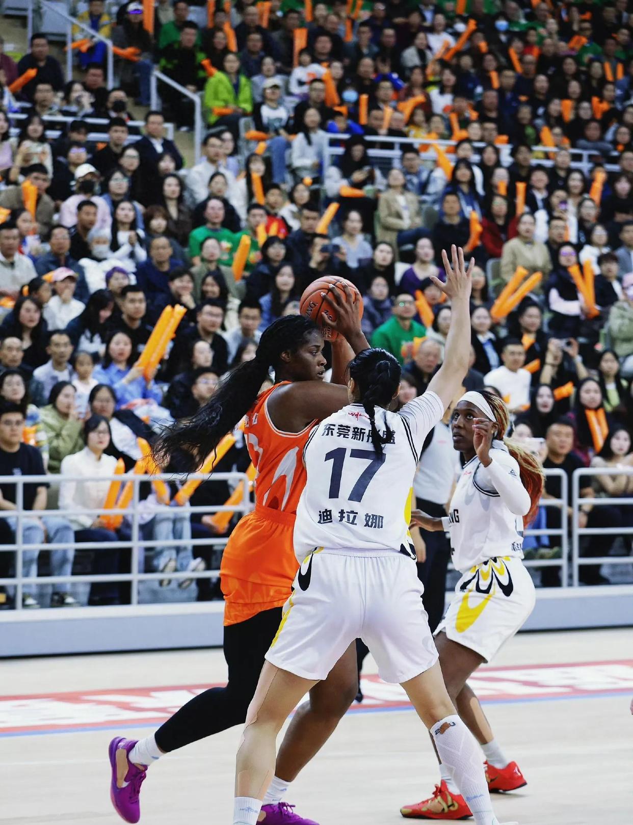 劲敌对决！豪门球队赛场上演绝对精彩！