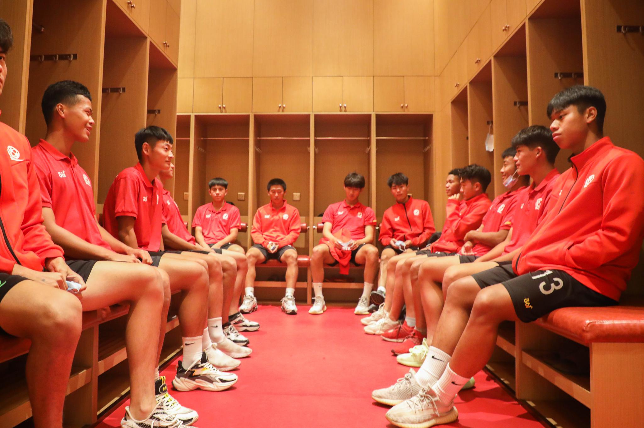 包含恒大球员体能比赛备战强化技战术的词条 包含恒大球员体能比赛备战强化技战术的词条