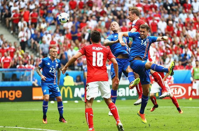 瑞士后场出色表现，击败爱尔兰共和国