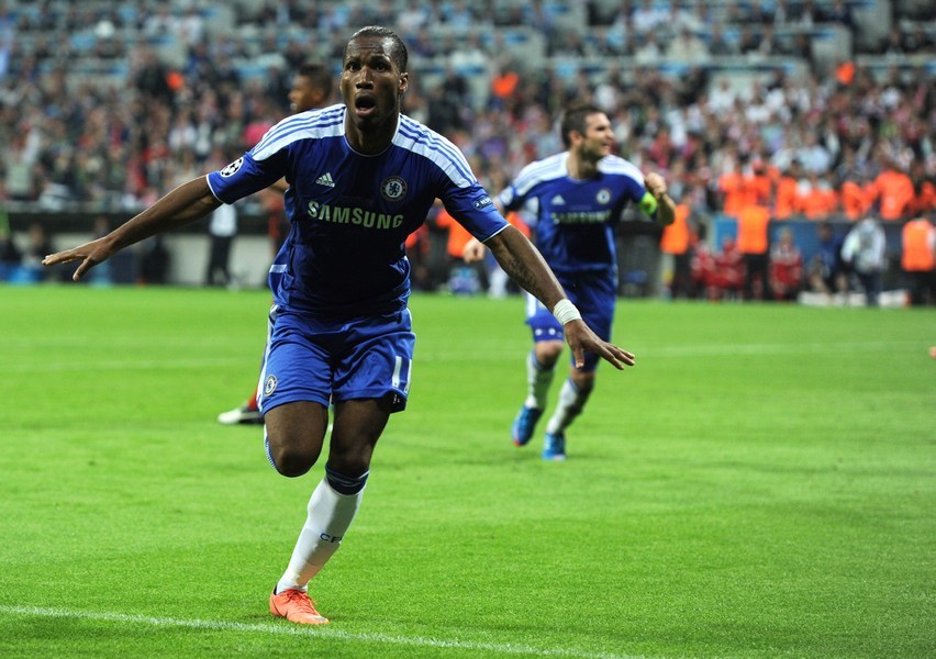 沙尔克披荆斩棘,赢得冠军头衔 沙尔克披荆斩棘,赢得冠军头衔