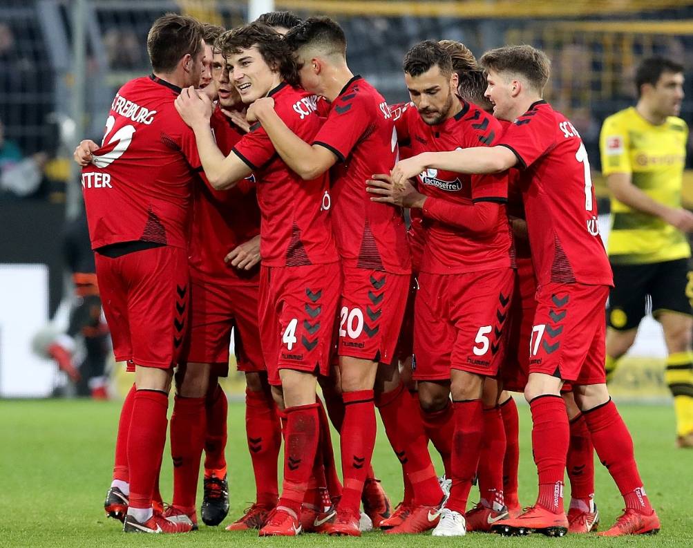 包含弗赖堡爆冷战胜狼堡,继续冲击德甲欧战席位的词条 包含弗赖堡爆冷战胜狼堡,继续冲击德甲欧战席位的词条