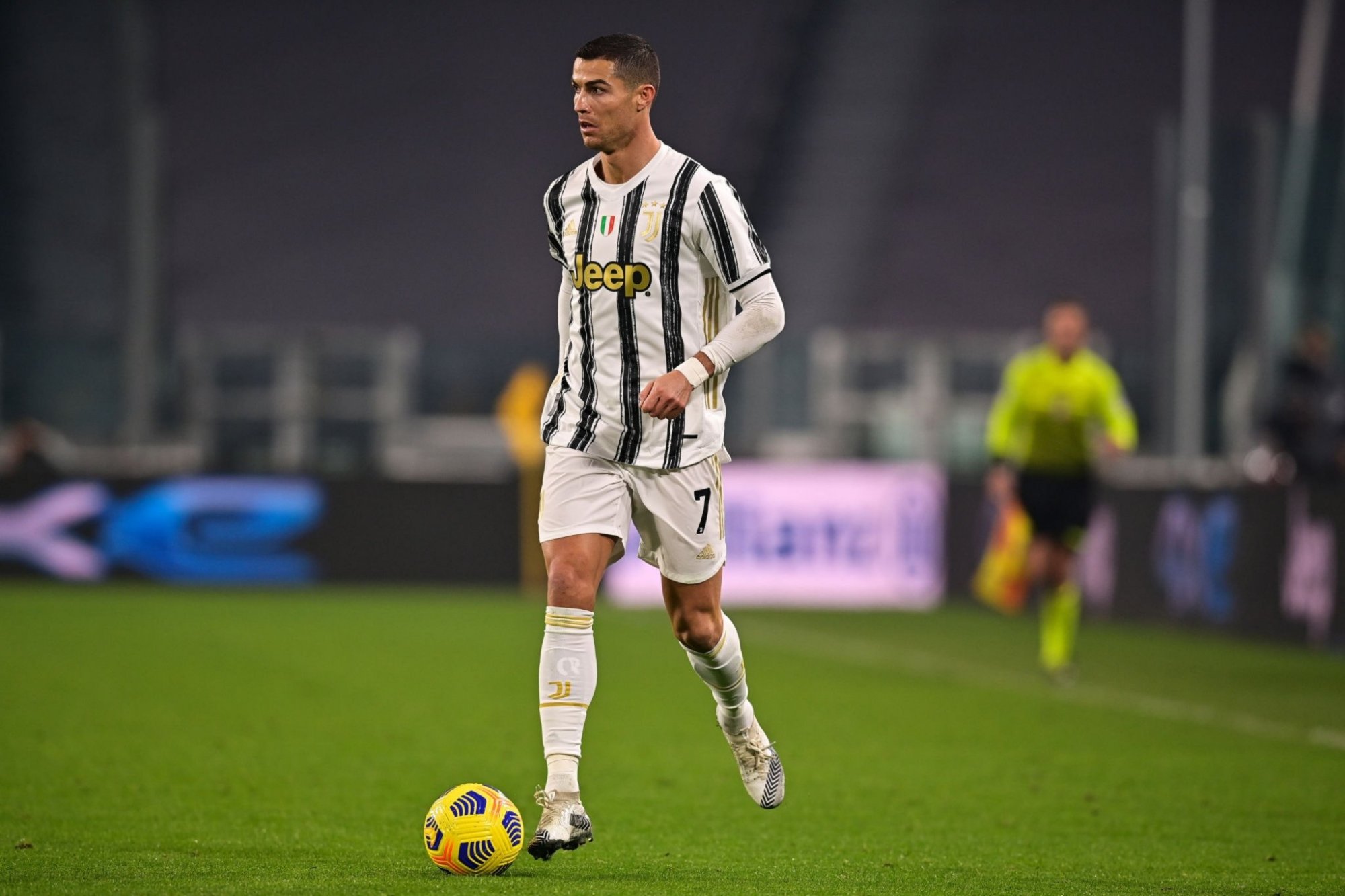 法国大胜波斯尼亚，稳坐小组头名