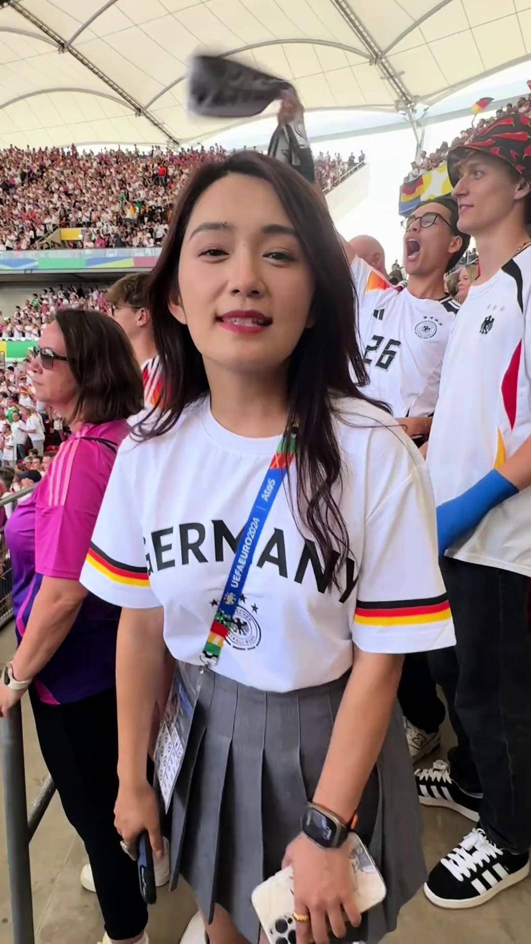 开云体育APP下载-德国联赛决出冠军，球迷热情高涨