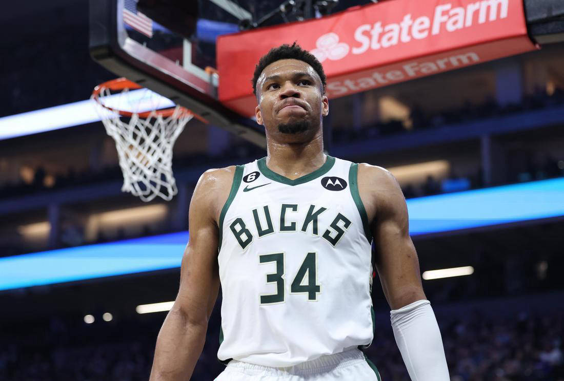 雄鹿全队爆发！字母哥致胜一球