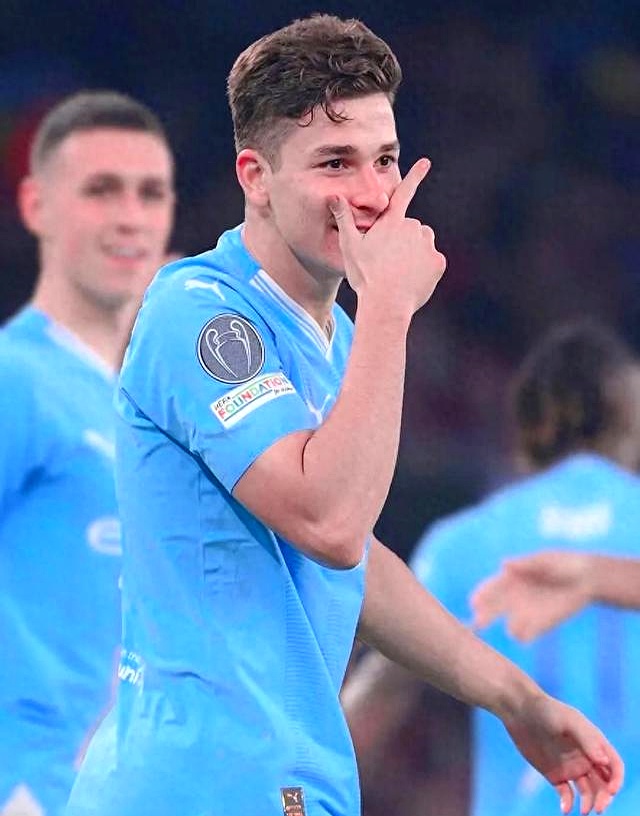 关于瓦伦西亚发挥出色,剑指前四的信息 关于瓦伦西亚发挥出色,剑指前四的信息