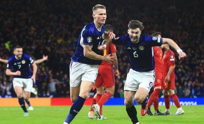 开云下载-欧预赛德比战打响，激烈角逐吸引眼球