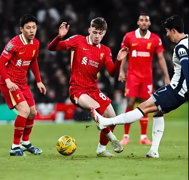 多特蒙德平局丢分,深陷小组困境 多特蒙德平局丢分,深陷小组困境