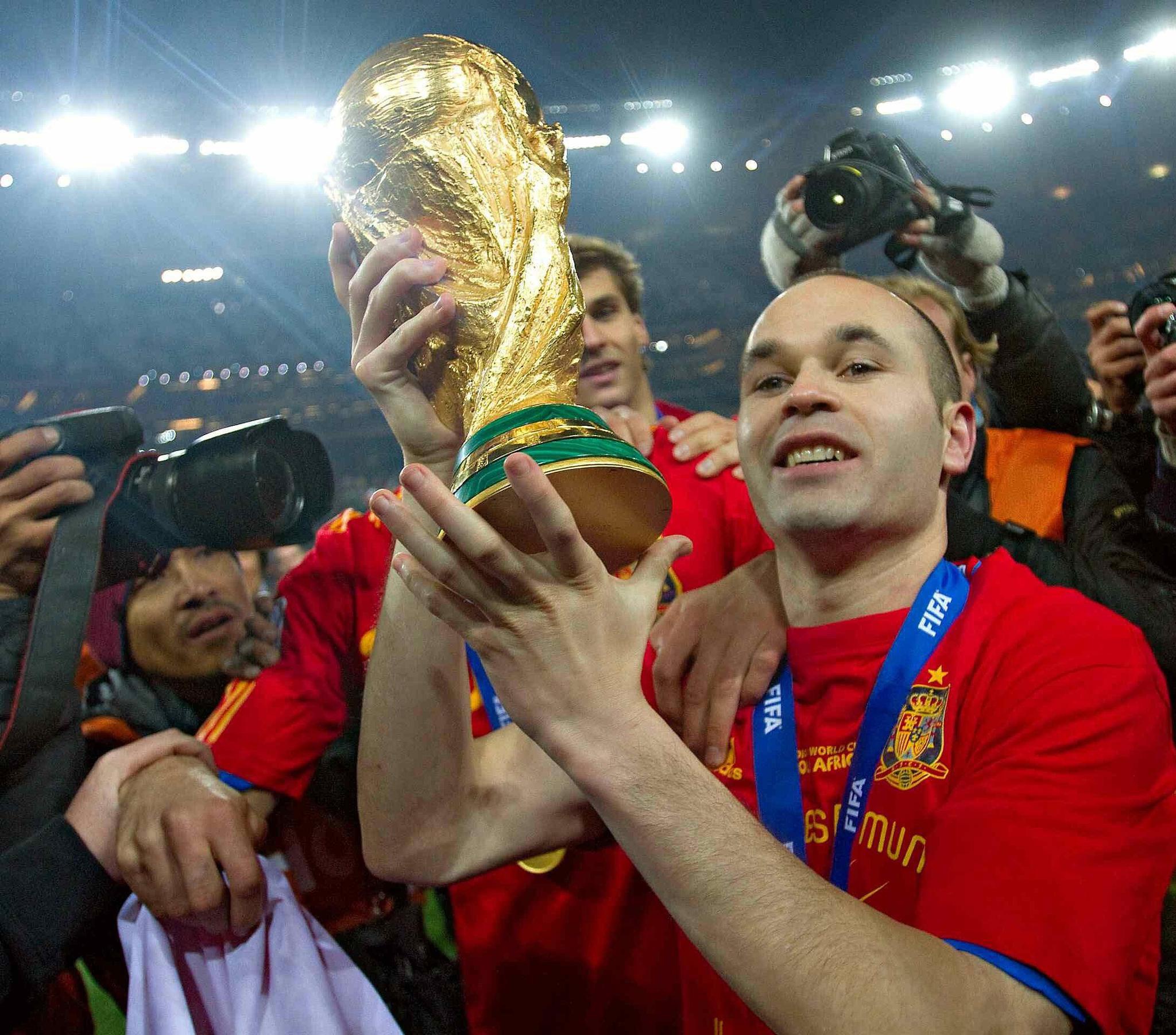 著名球星在关键比赛中大放异彩 著名球星在关键比赛中大放异彩