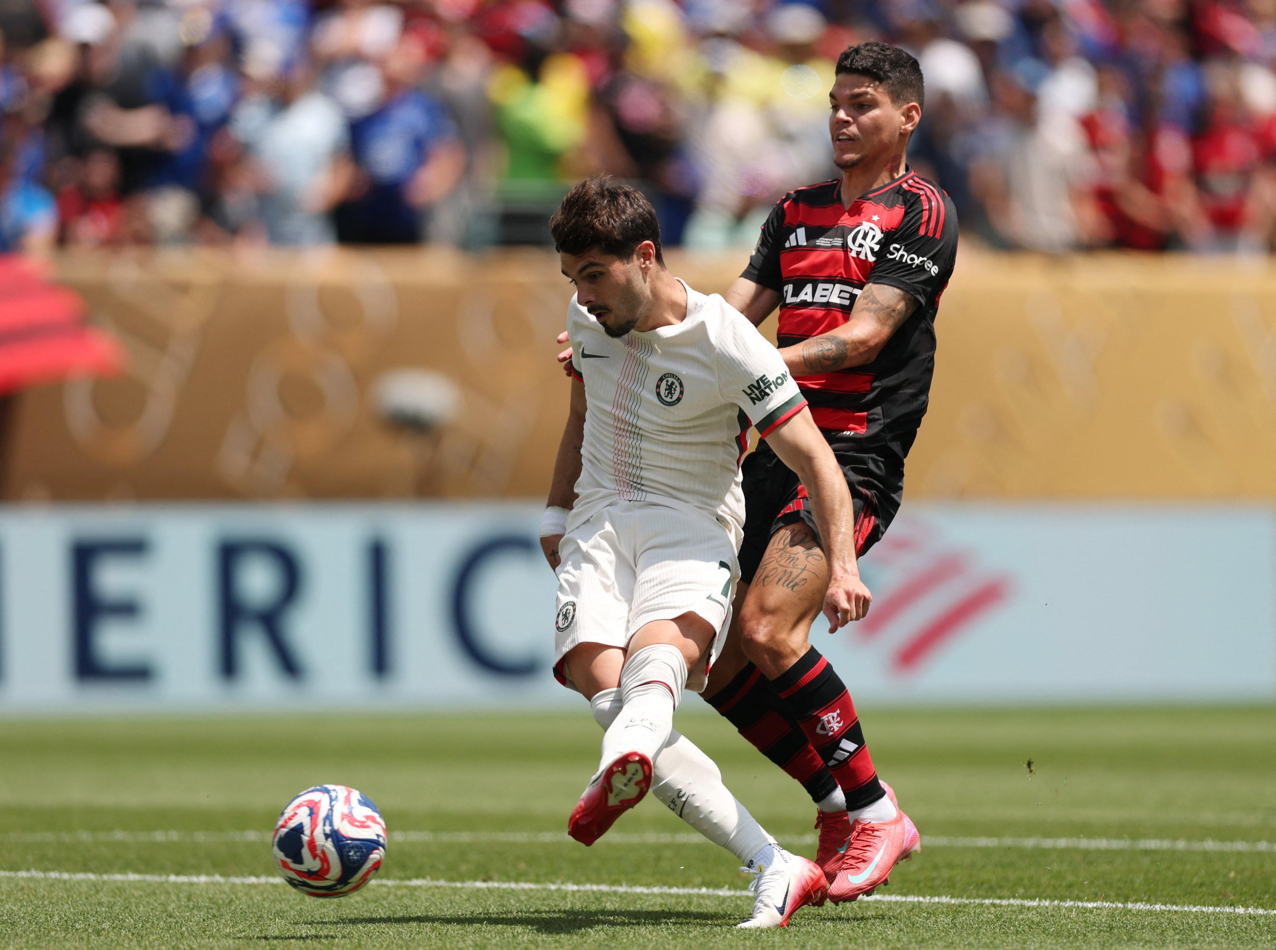 切尔西遭遇挫折,球队寻求翻盘希望 切尔西遭遇挫折,球队寻求翻盘希望