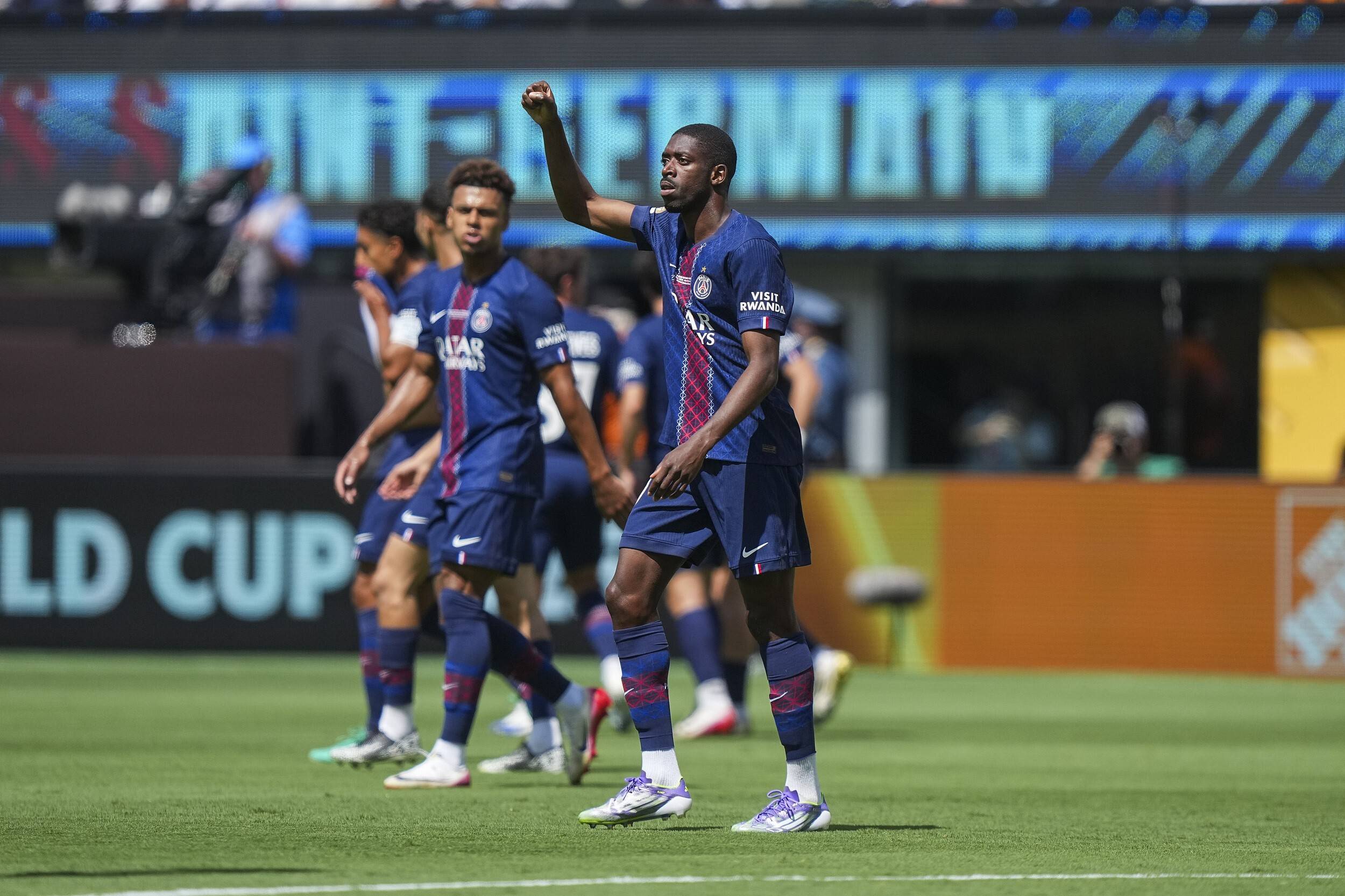 切尔西遭遇挫折,球队寻求翻盘希望 切尔西遭遇挫折,球队寻求翻盘希望