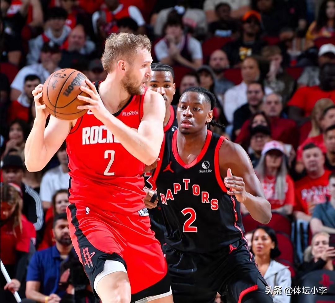 猛龙核心受伤离场,球队战绩陷入尴尬 猛龙核心受伤离场,球队战绩陷入尴尬