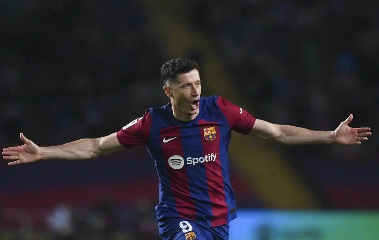 巴萨主帅战术大胆，改写球队不利势态的简单介绍