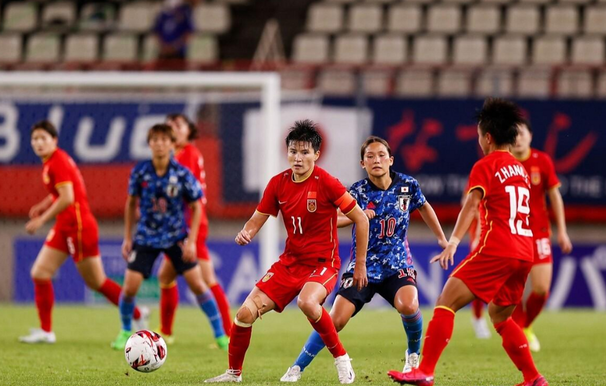 新加坡女足队员在洲际比赛中表现出类拔萃的简单介绍 新加坡女足队员在洲际比赛中表现出类拔萃的简单介绍