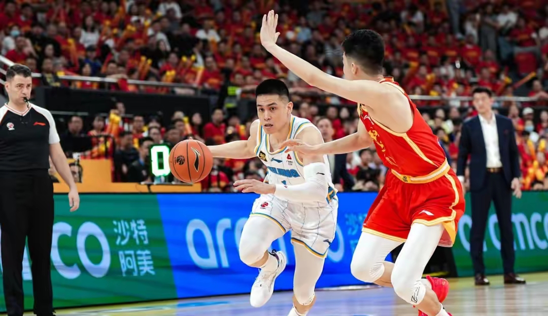 坚持与拼搏的篮球比赛中,颠覆将至 坚持与拼搏的篮球比赛中,颠覆将至