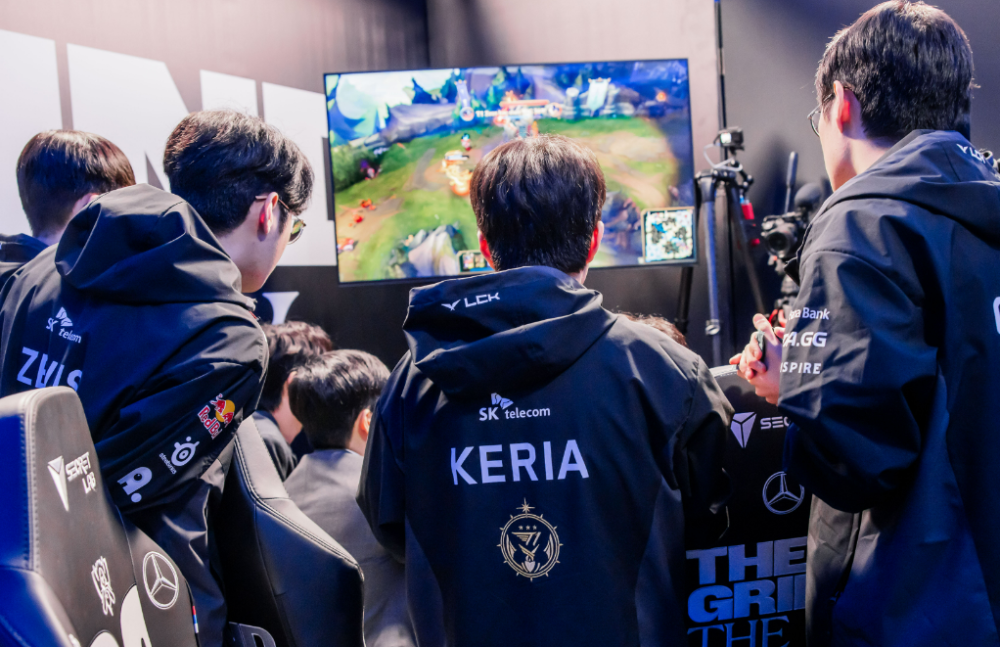 MAD翻盘TSM，Faker单局斩获MVP宿命之战半决赛，引爆全场热议