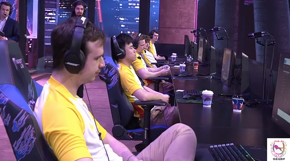 DFM轻取DK,Xiaohu极限生还后反打强强对话小组赛,强势挺进下一轮的简单介绍 DFM轻取DK,Xiaohu极限生还后反打强强对话小组赛,强势挺进下一轮的简单介绍