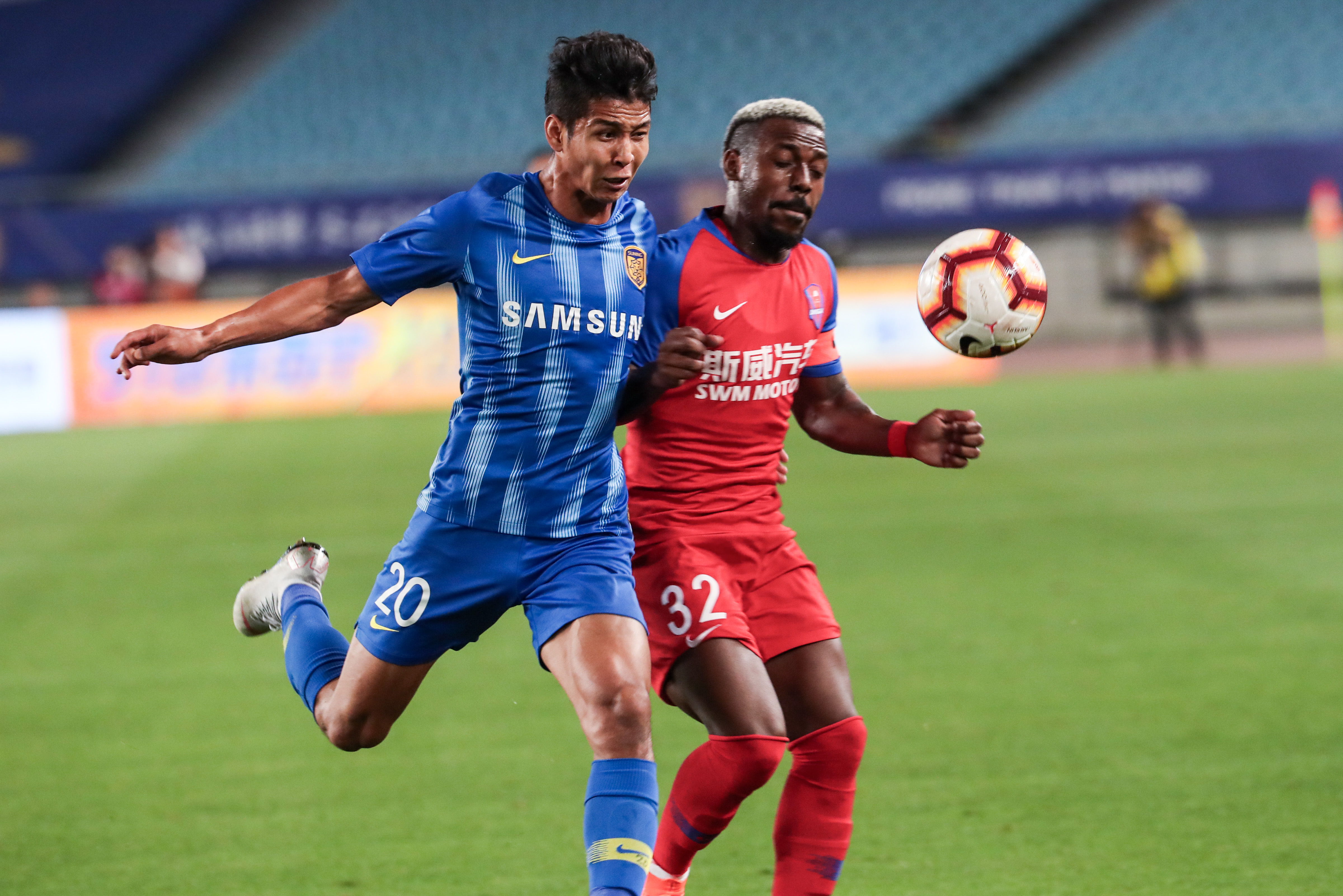 恒大客场战胜江苏苏宁,雄心勃勃 恒大客场战胜江苏苏宁,雄心勃勃