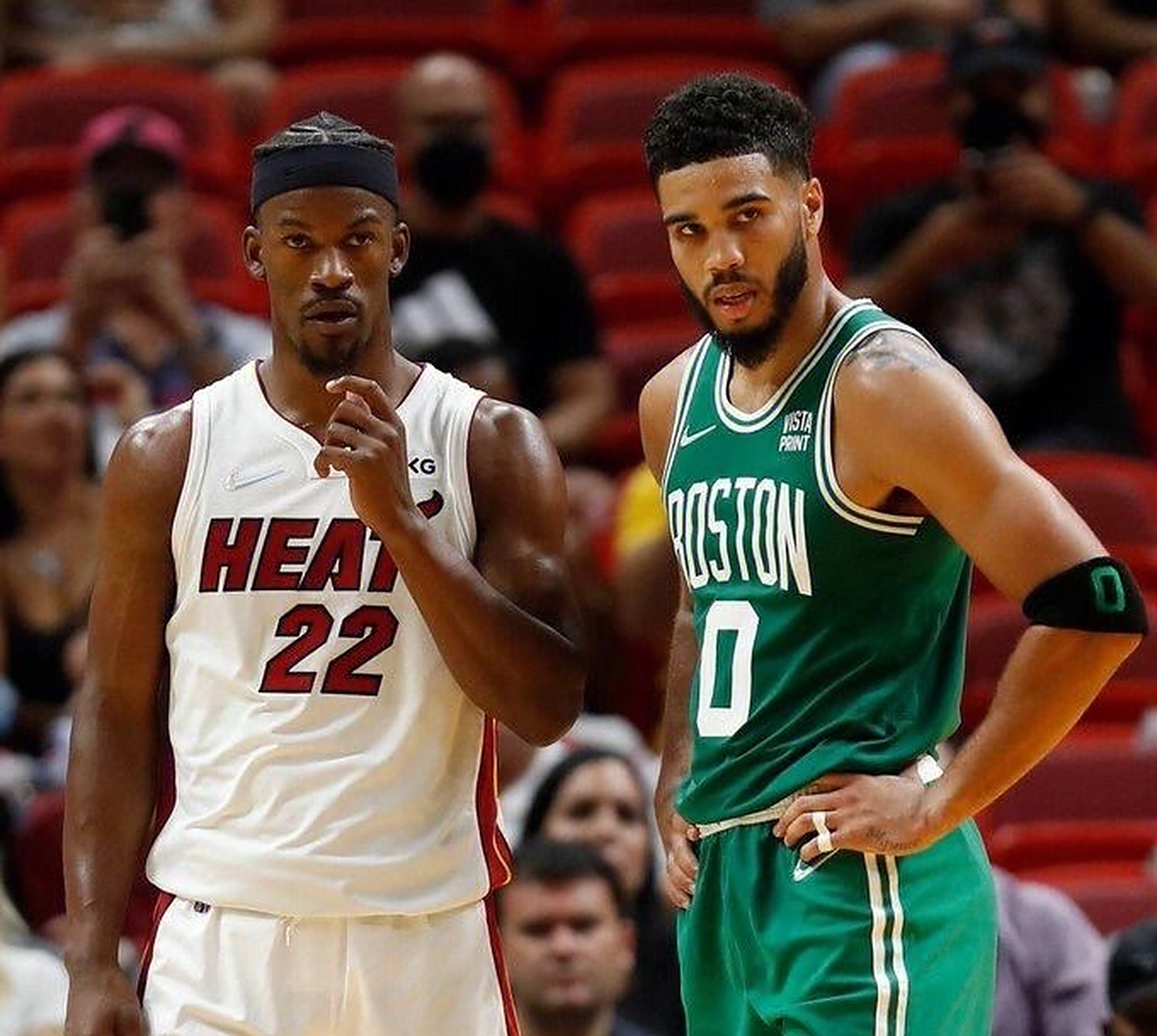 太阳横扫绿军,基德吉尔克里斯特全场统治篮下 太阳横扫绿军,基德吉尔克里斯特全场统治篮下