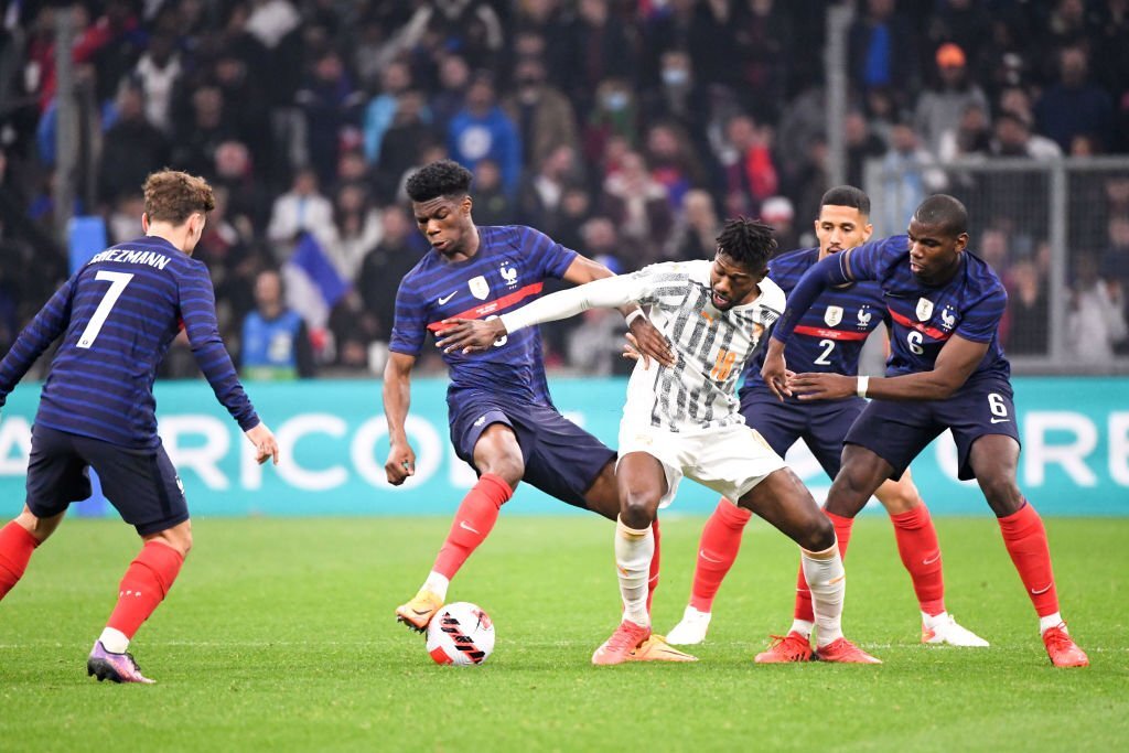 战火蔓延:国际体坛豪门争夺荣耀 战火蔓延:国际体坛豪门争夺荣耀